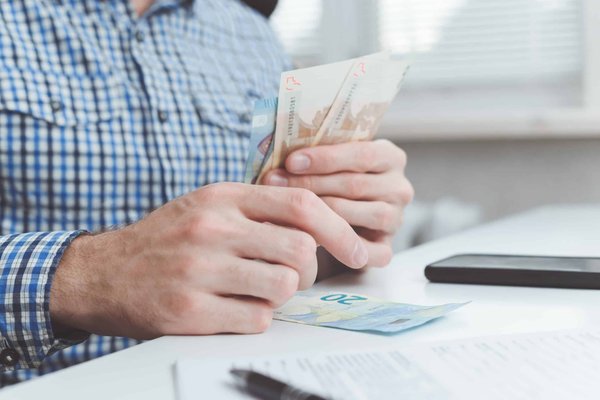 Le portage salarial : Pour qui ? quels sont ses avantages et ses inconvénients ?